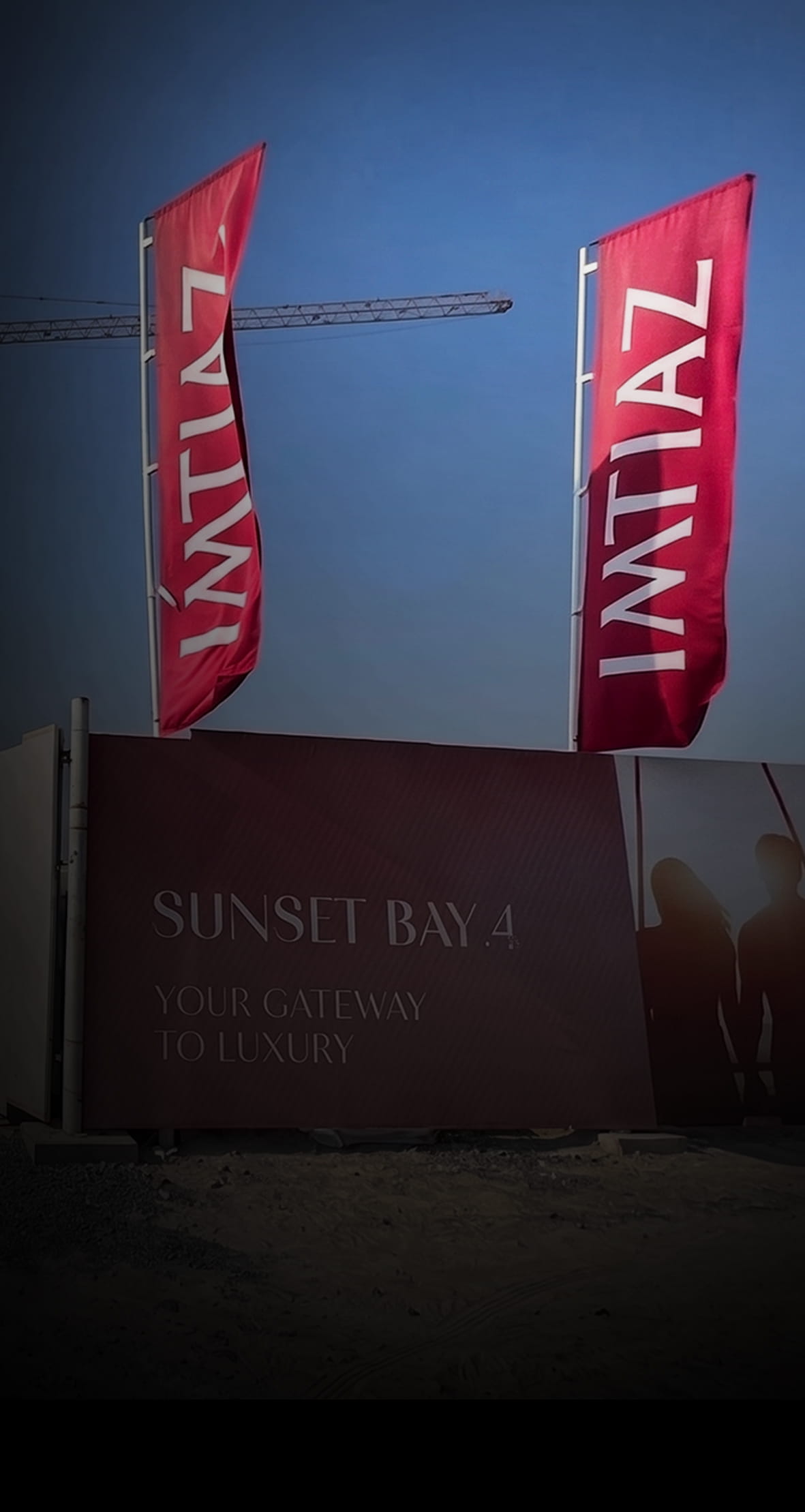 Rapid-Response Advertising Signage for Deira Island Development